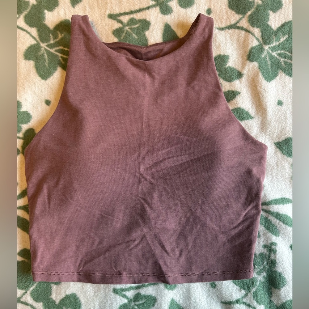 Old Navy Active Powerchill Women’s Longline Sports Bra with Built In Shelf Bra